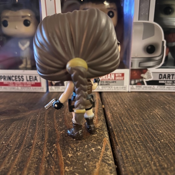 Funko Pop #168 Lara Croft - Picture 3 of 7
